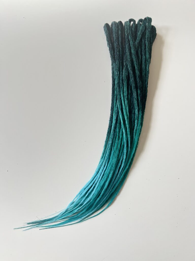 Ručně dělané Dredy – ombré Černomodré
