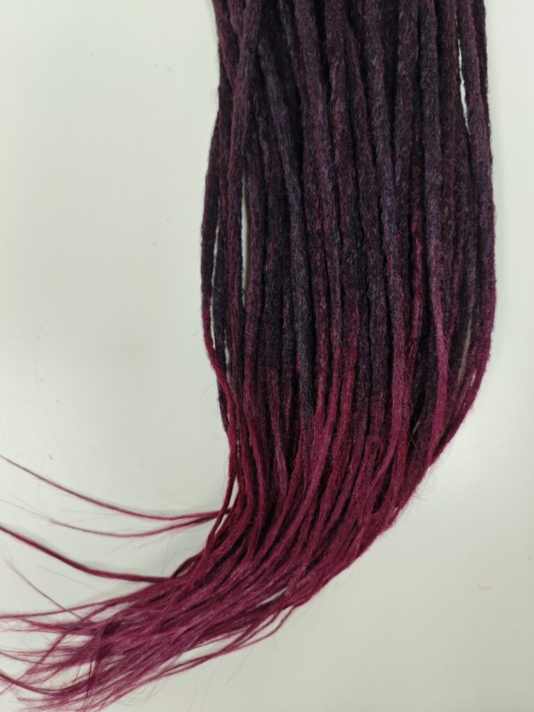 Handmade Ombré Dreadlocks – Red/Purple detail
